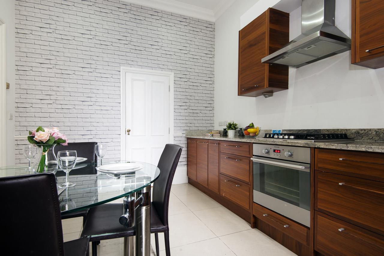Appartement Earls Court Amazing 2 Bed Flat In Central Londres Extérieur photo